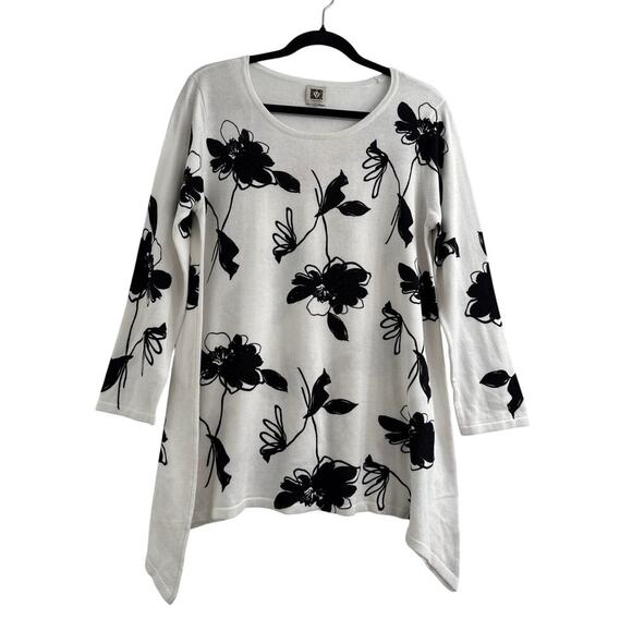 Women’s Sweater Tunic Sz XL White Black Floral Boho Work to weekend Layering - Picture 1 of 9
